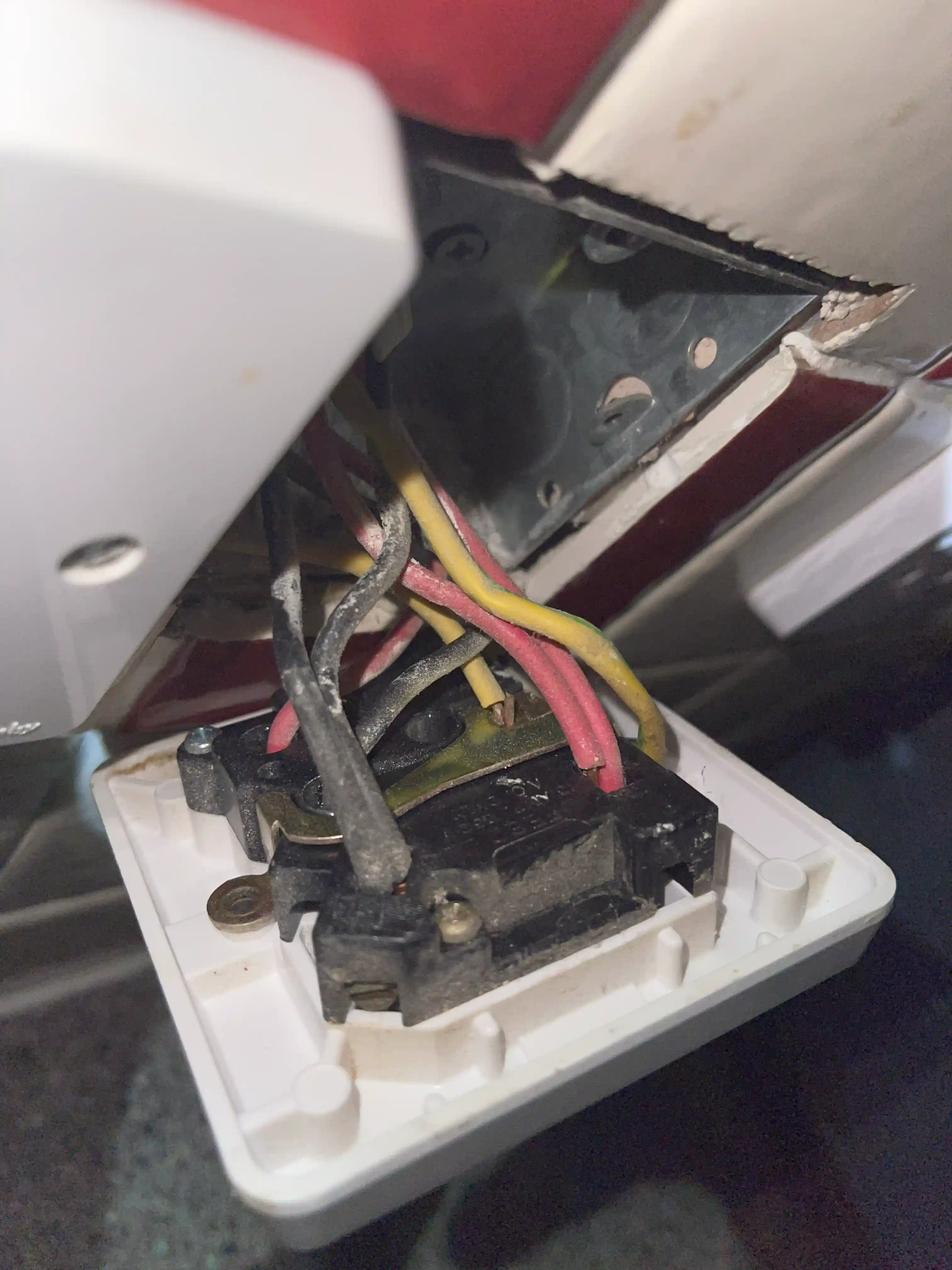 24 Hours Emergency Electrician near Beckenham